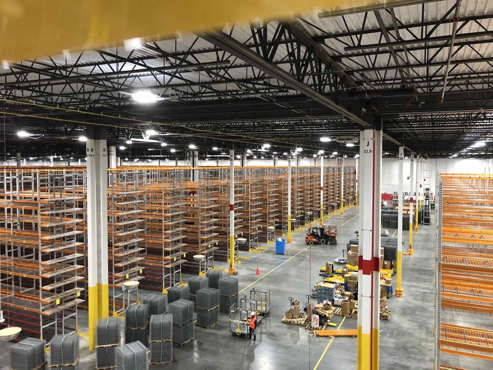 Amazon Fullfillment Center